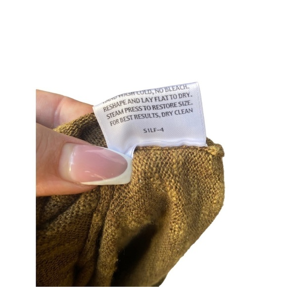 Eileen Fisher Olive Light Sweater Vest I Size: Petite 2/4P - Picture 6 of 16
